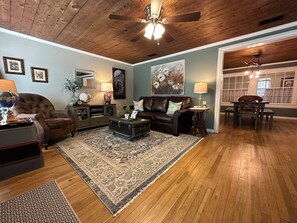 Älytelevisio, kirjoja