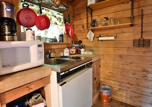 Fridge, microwave, coffee/tea maker, toaster