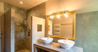 Stone House St Denis with Pool & Views