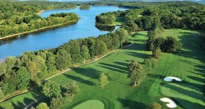 Welcome to Hat City Danbury | A Suburban Retreat Close to It All