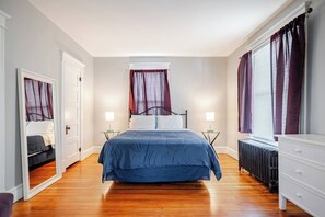 2 bedrooms, desk, iron/ironing board, free WiFi