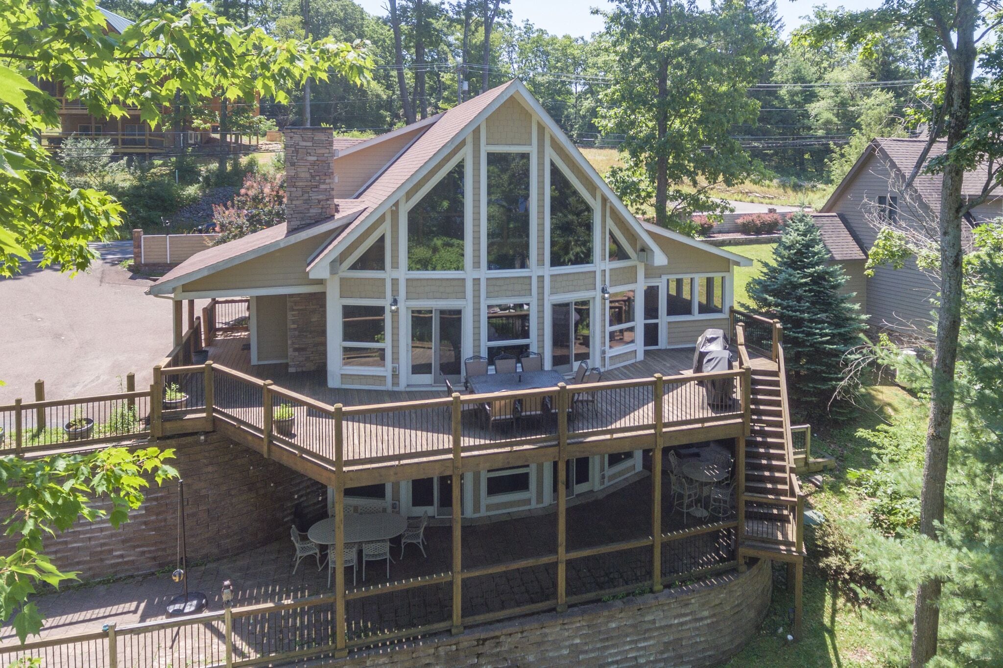 New! Be Still Retreat: Lakefront, A/C, Fireplace, Hot Tub!
