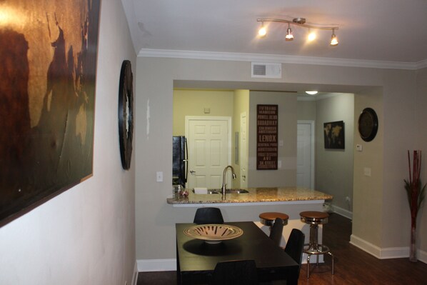 تناول الطعام