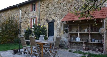 Quaint Holiday Home in Tailly