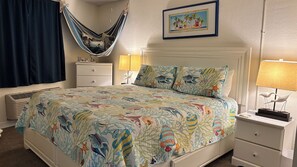 1 dormitorio, tabla de planchar con plancha, Internet y ropa de cama