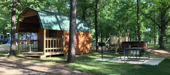 These little cabins are so secluded you may go far a hike and never see a soul !
