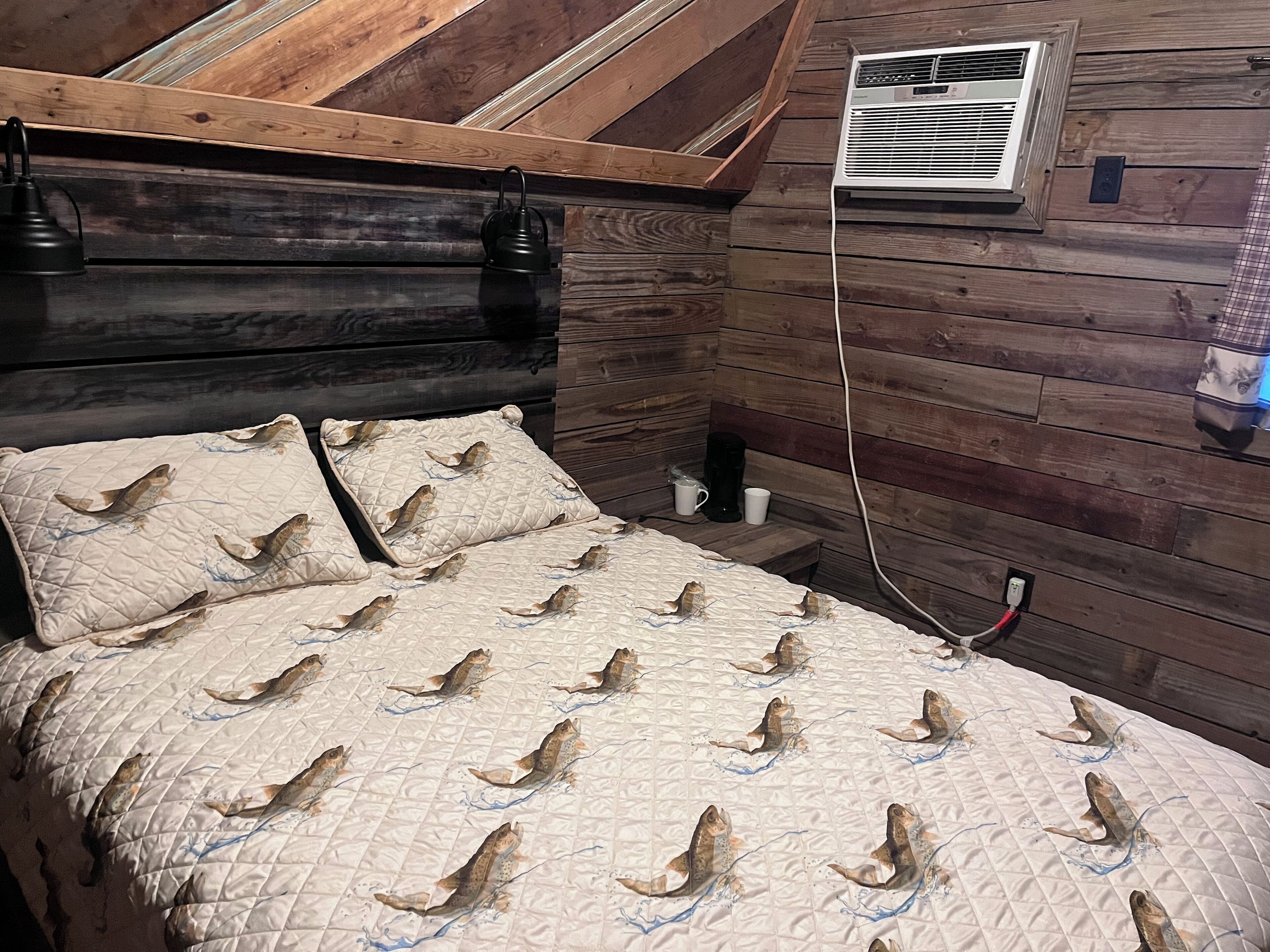 1 sovrum och sängkläder