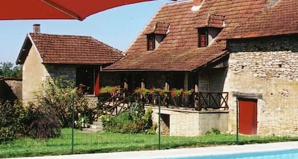 Maison de vacances confortable avec piscine privée