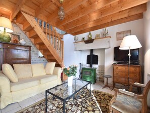 TV - Terrace & Tranquility Home (Fresville)