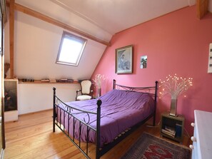 2 dormitorios, tabla de planchar con plancha, wifi