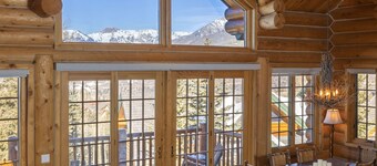 Trailside Ski In/Ski Out Town Home