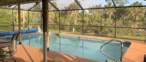 Piscine extérieure, piscine chauffée