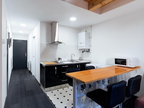 Housingleon- Five Rooms Catedral