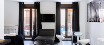 Housingleon- Five Rooms Botines