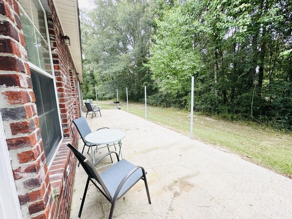Outdoor dining