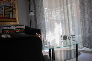 3 habitaciones, tabla de planchar con plancha y wifi gratis 