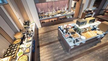 Sarapan prasmanan setiap hari (JPY 2090 per orang)