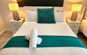4 bedrooms, iron/ironing board, free WiFi, bed sheets