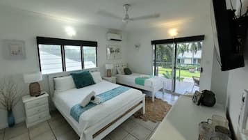 4 bedrooms, iron/ironing board, free WiFi, bed sheets