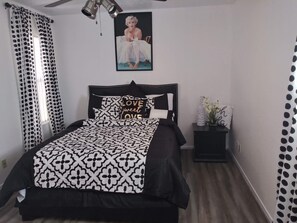 1 soveværelse, skrivebord, strygejern/strygebræt, gratis Wi-Fi