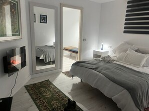 2 habitaciones, tabla de planchar con plancha y wifi gratis 