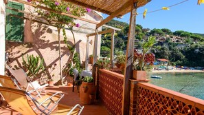 Property grounds - I Gigli - On the sea in Scaglieri (Portoferraio)
