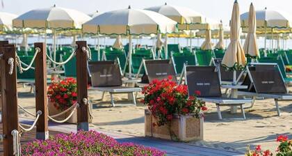 Elefantino Grey - FAMILY HOTEL