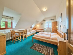 7 Schlafzimmer, Reisekinderbett, kostenloses WLAN