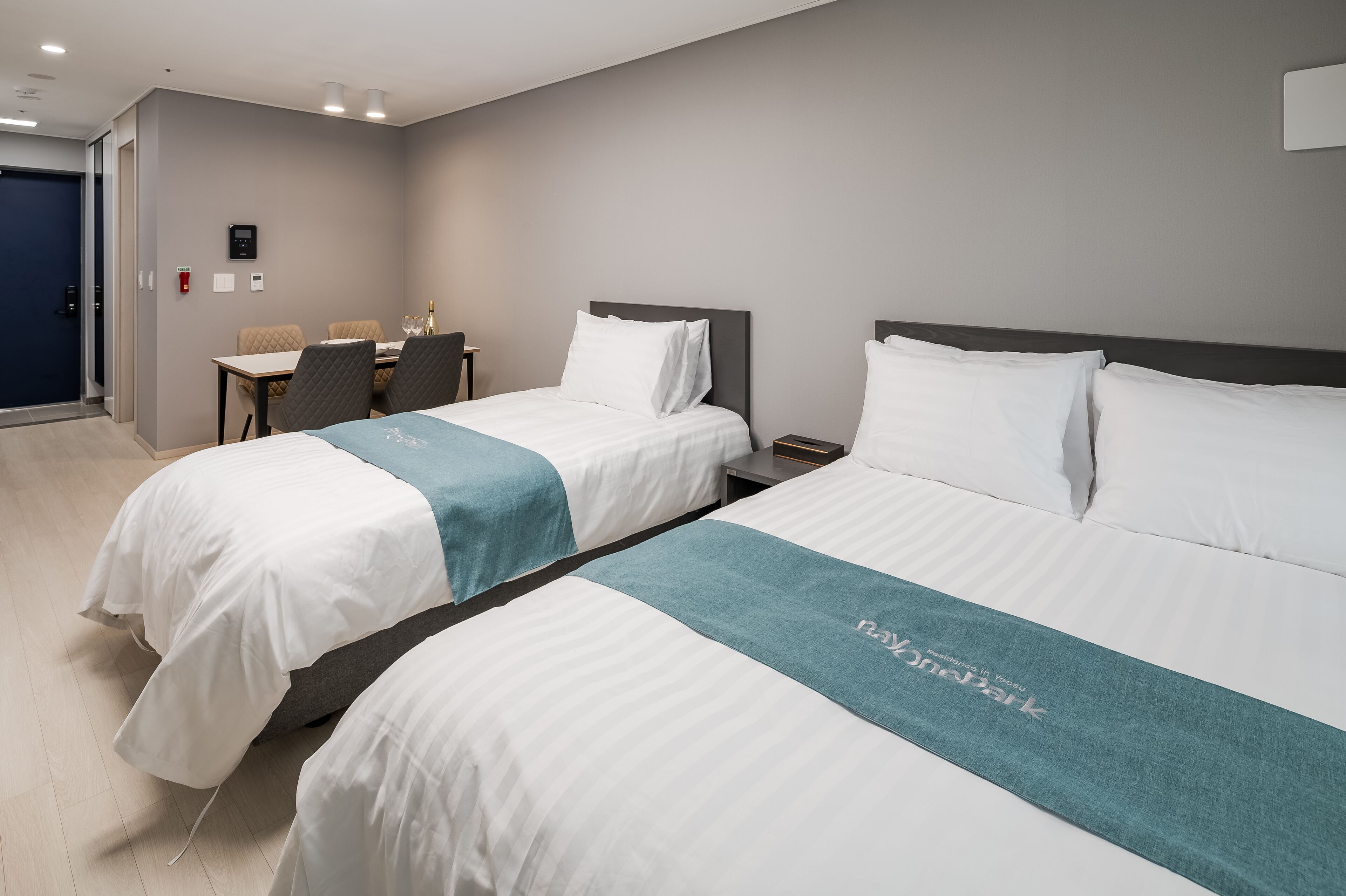 standard double room (b) | free wifi, bed sheets