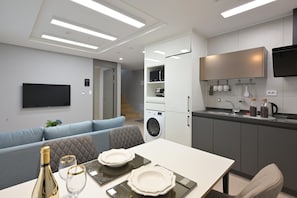 Deluxe Duplex | Free WiFi, bed sheets - BayOne Park (Yeosu)