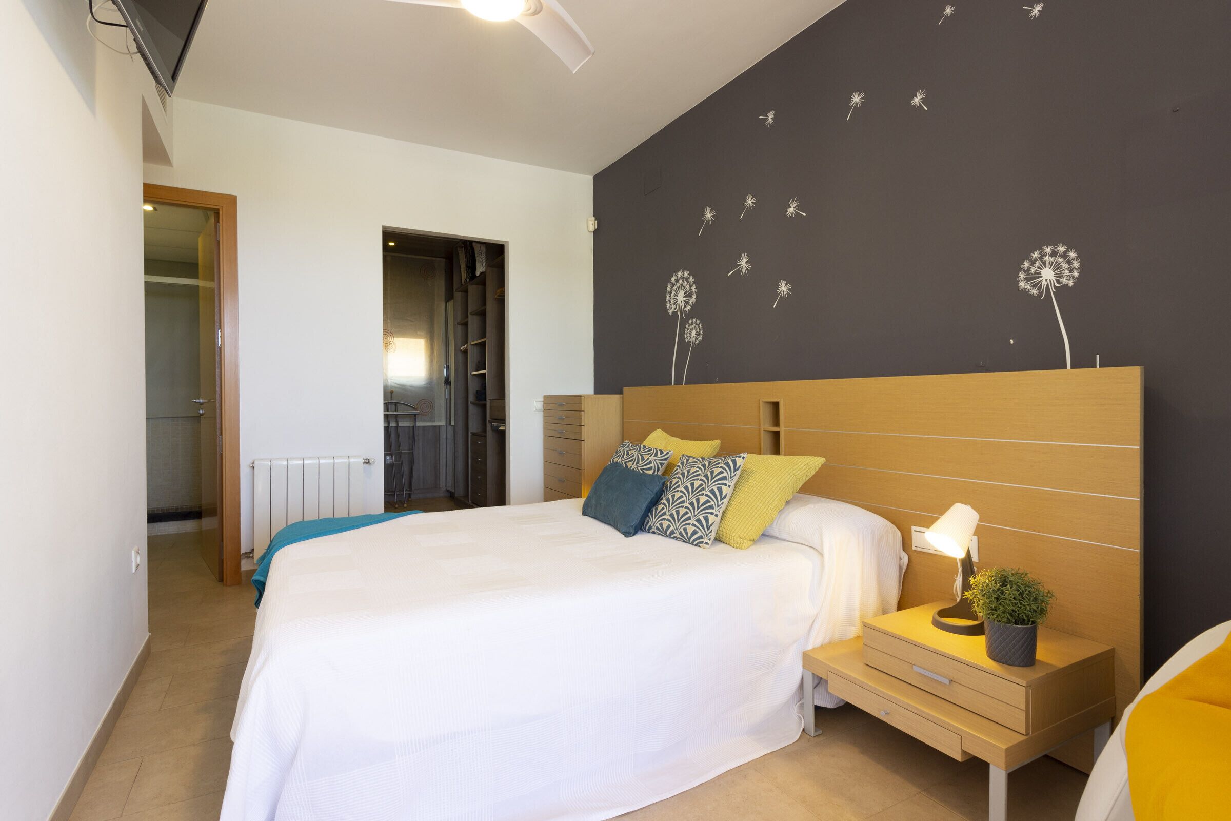4 bedrooms, iron/ironing board, travel crib, free WiFi