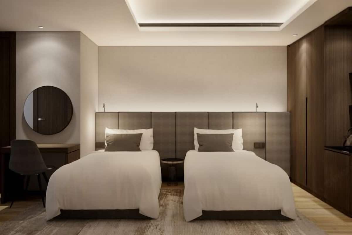 1 bedroom, minibar, in-room safe, desk