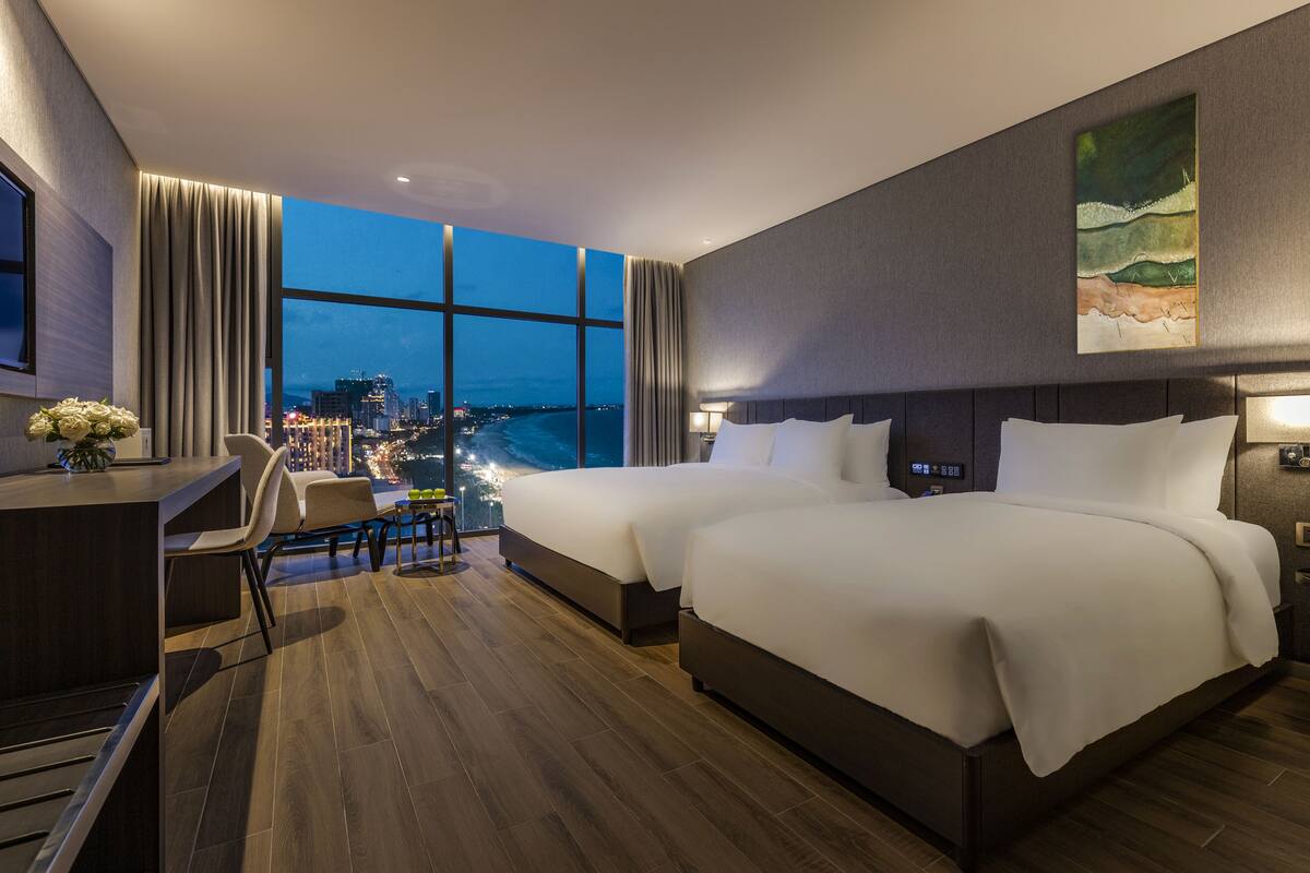 Deluxe-Dreibettzimmer, eingeschränkter Meerblick
