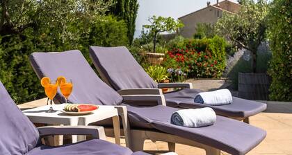 Villa in Caunes-Minervois with Private Pool