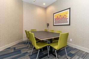 Meeting facility - Holiday Inn Express & Suites Chilliwack East by IHG (Chilliwack)
