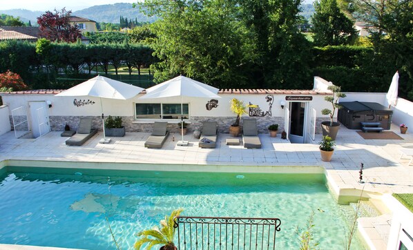 Piscina all'aperto