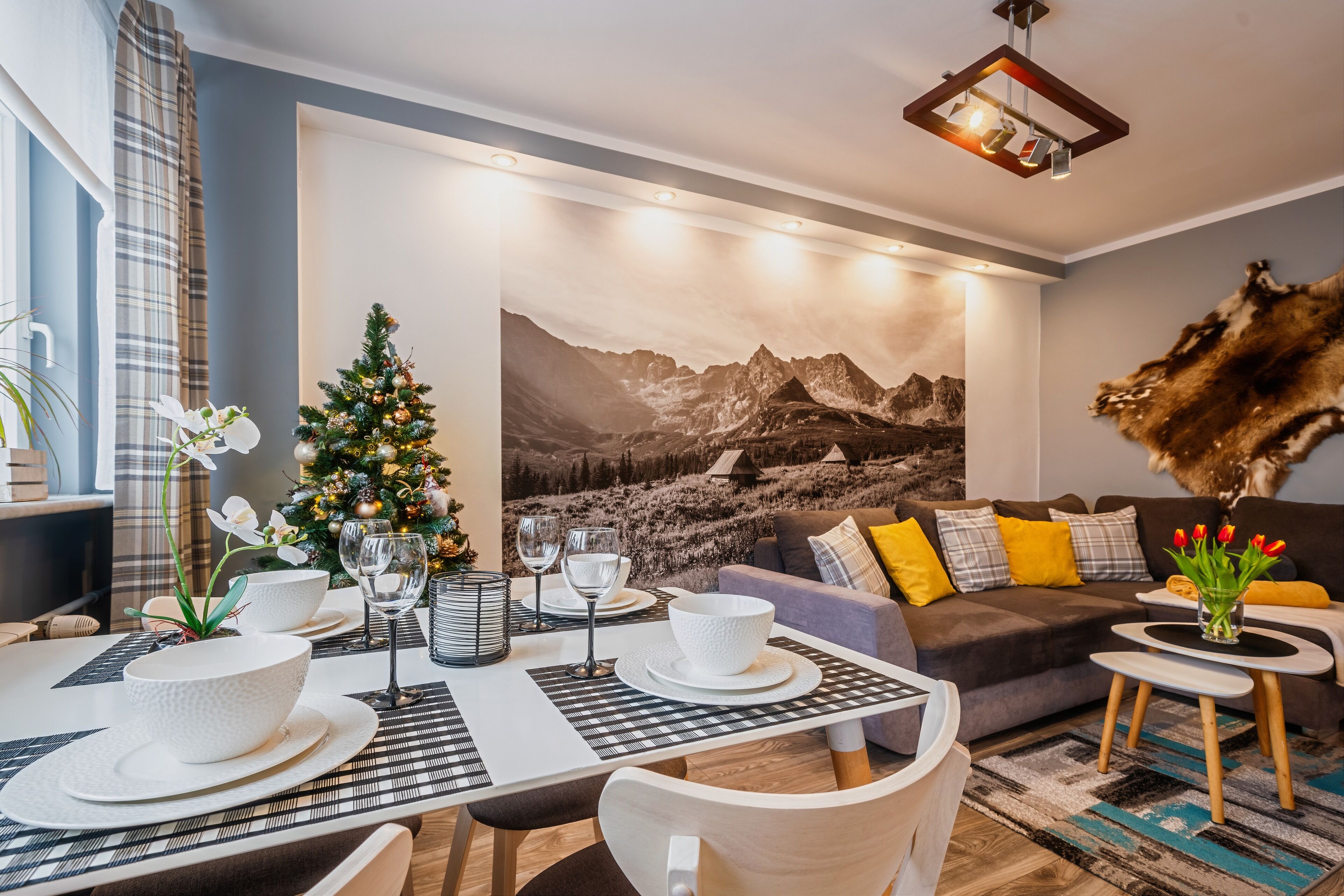 Appartement | Woonkamer | Een flatscreentelevisie