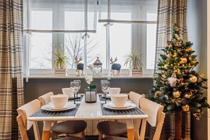 Apartment | Dining room