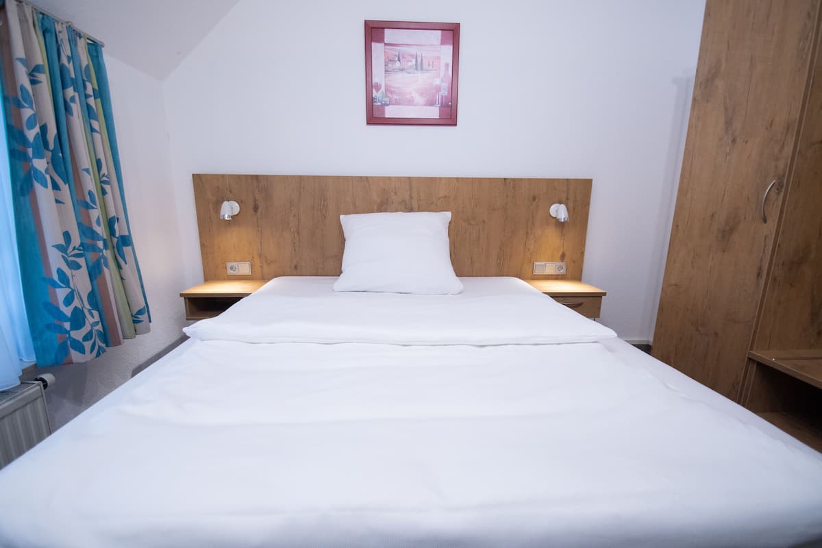 Desk, free WiFi, bed sheets
