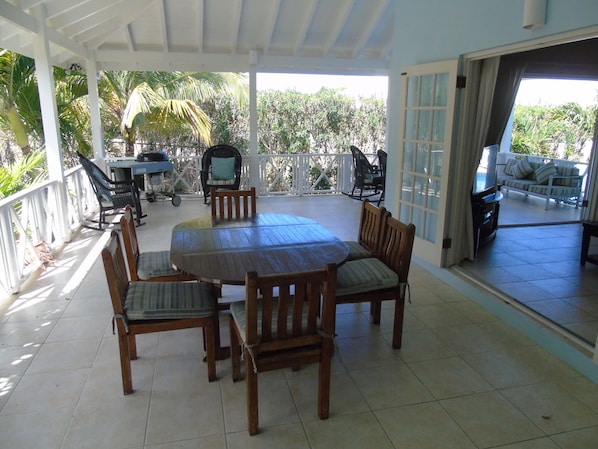 Villa | Balcony