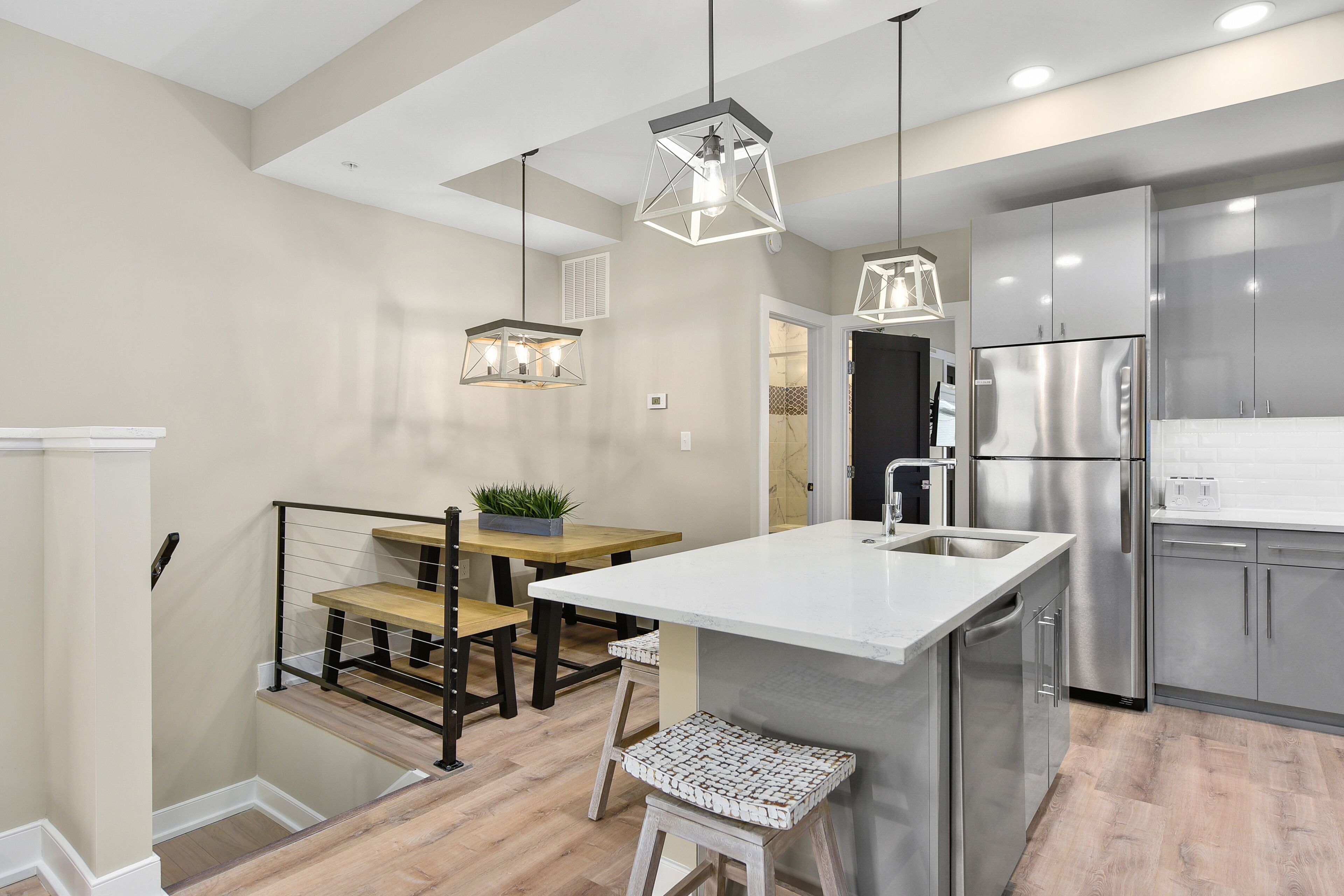 Microwave, dishwasher