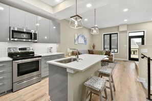 Mikroaaltouuni, astianpesukone