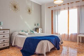 5 bedrooms, iron/ironing board, travel crib, free WiFi