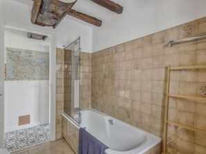 Badekar og håndklær