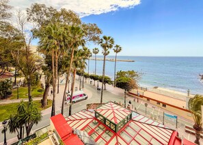 Property grounds - Skol 219 - Bright Renovated Beachfront Studio with Sea Views (Marbella)