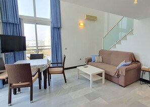 TV - Skol 715 - Spectacular Corner Duplex Apartment in Skol Marbella (Marbella)