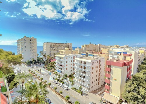 Parque de Marbella Three Bedroom Apartment