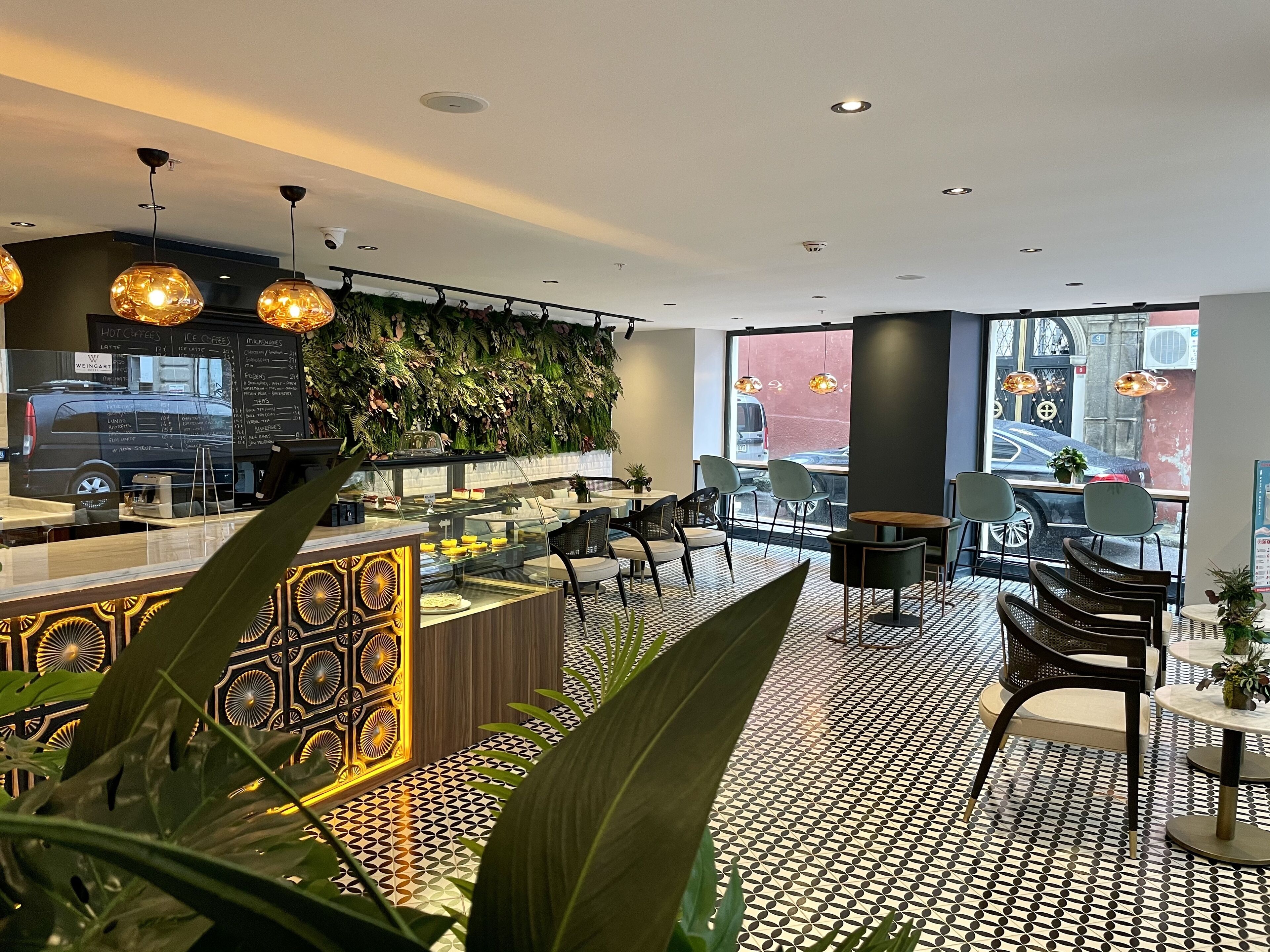 43-inch lcd tv with digital channels, tv