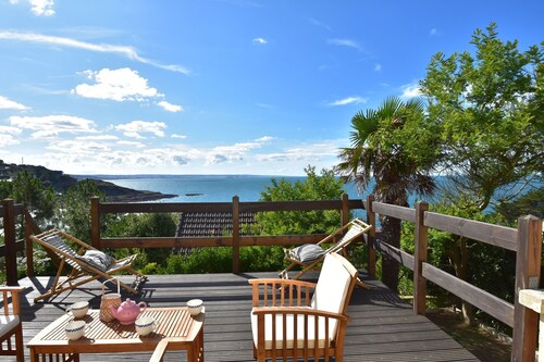 Sea View Stay in Fermanville