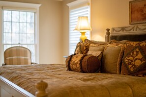 4 slaapkamers, een strijkplank/strijkijzer, wifi, beddengoed